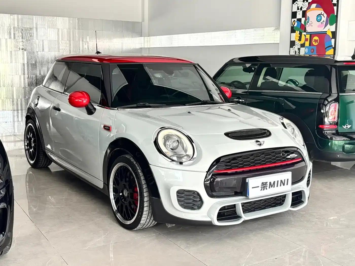 2017 MINI JCW 2.0T JOHN COOPER WORKS - Avant-garde — миниатюра 3