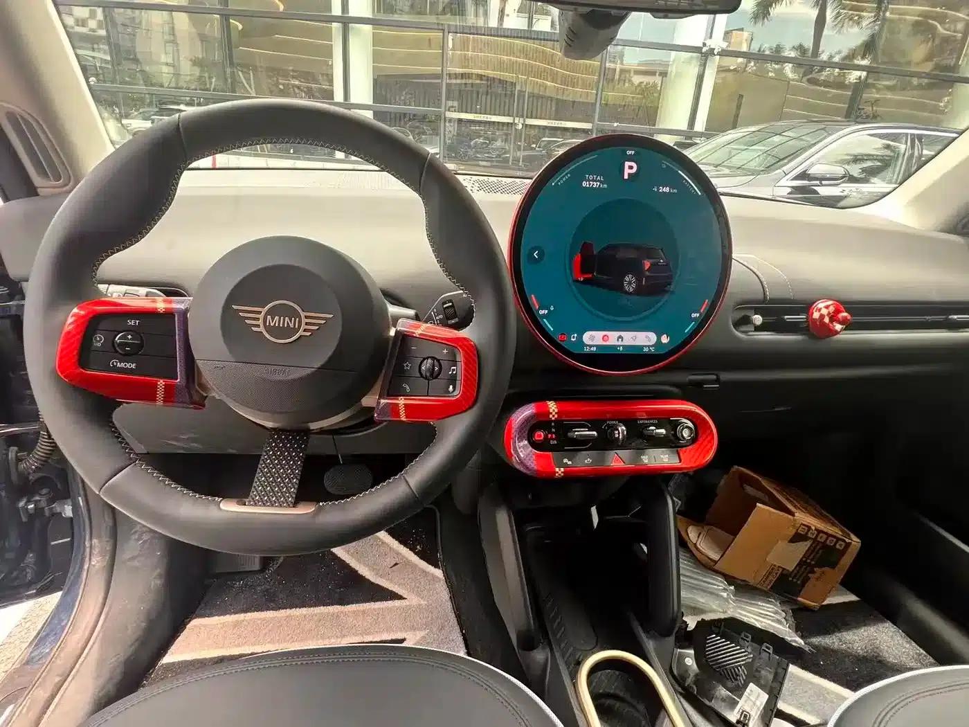 2025 Electric MINI Cooper (456km/h) - Cooper E Classic — миниатюра 2