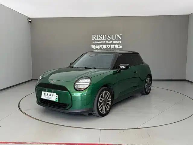 2024 Electric MINI Cooper (456km/h) - Classic Style