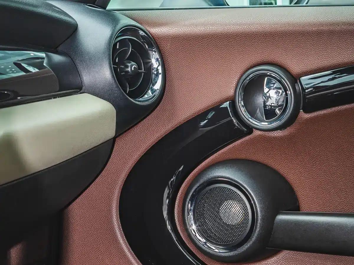 2008 MINI JCW CLUBMAN 1.6L Manual — миниатюра 4
