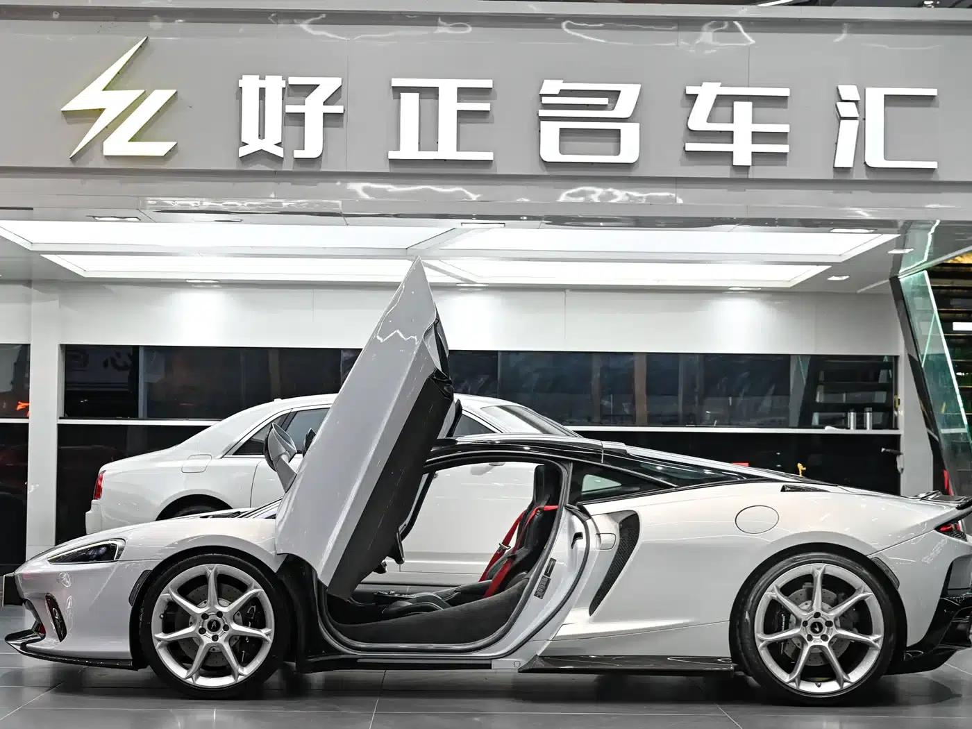 McLaren GT 2019 4.0T Standard Edition — миниатюра 2