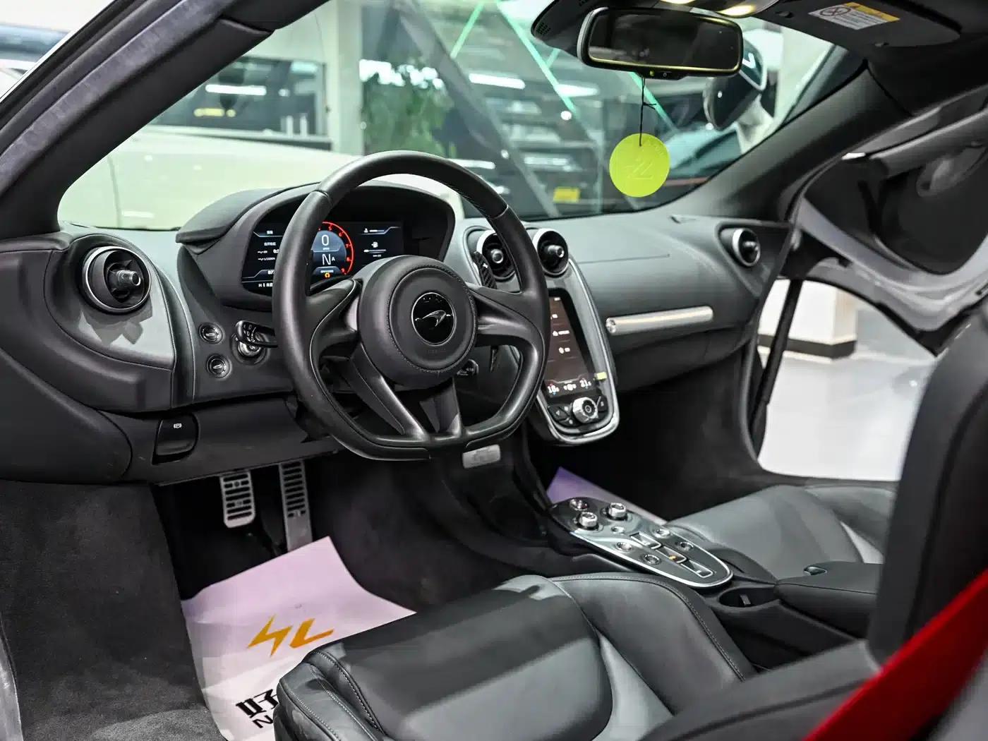 McLaren GT 2019 4.0T Standard Edition — миниатюра 13