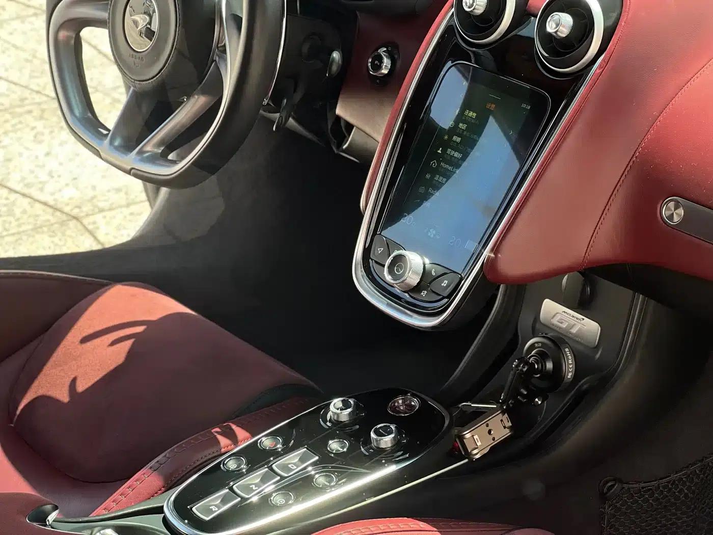 McLaren GT 2019 4.0T Standard Edition — миниатюра 13