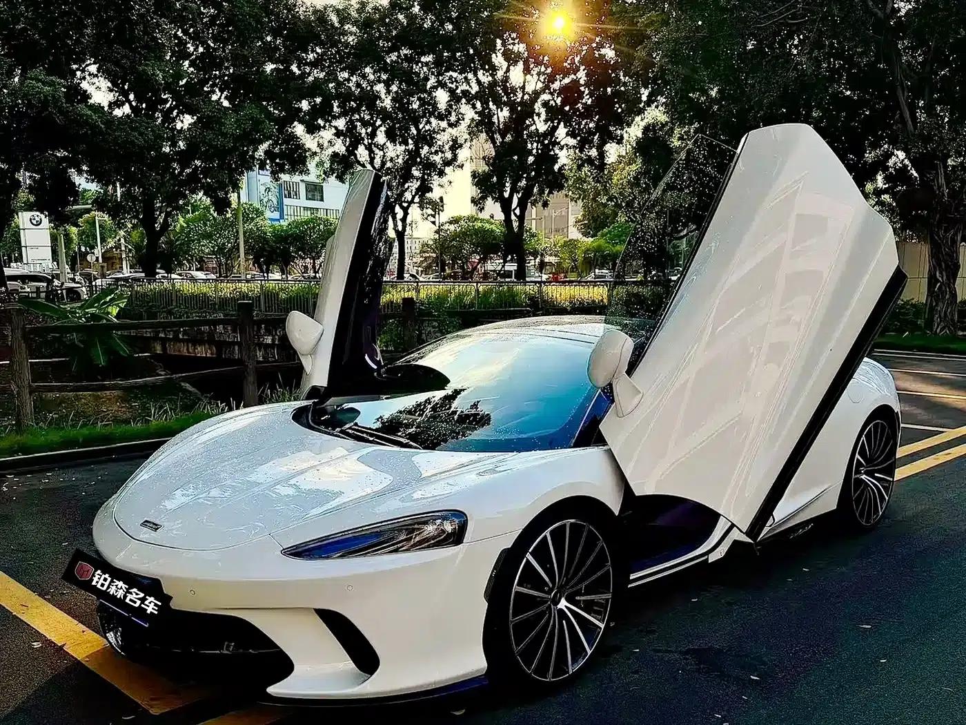 McLaren GT 2023 4.0T Standard Edition — миниатюра 2