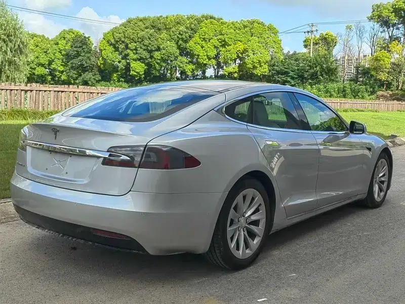 Model S 2017 75 — миниатюра 7