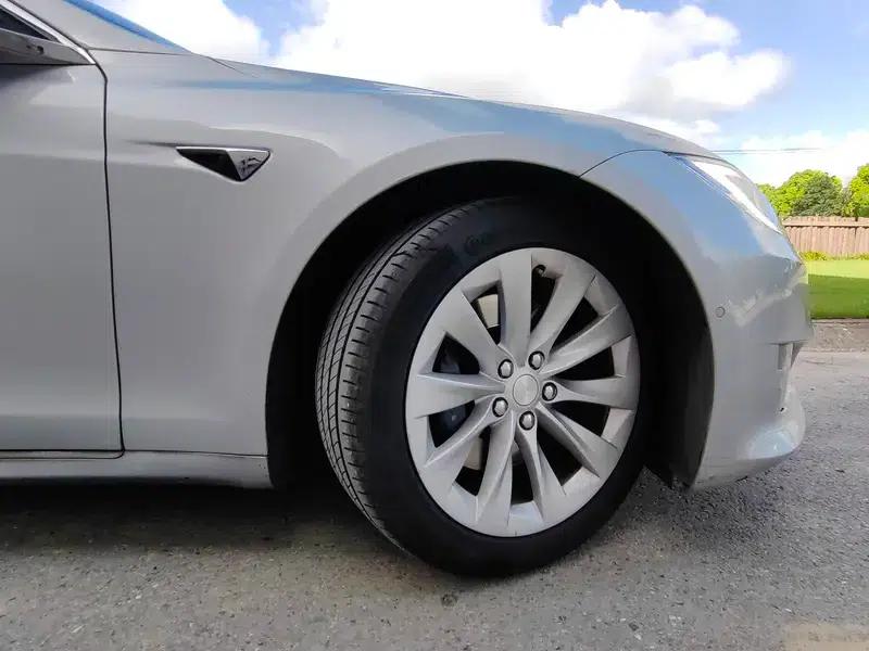Model S 2017 75 — миниатюра 8
