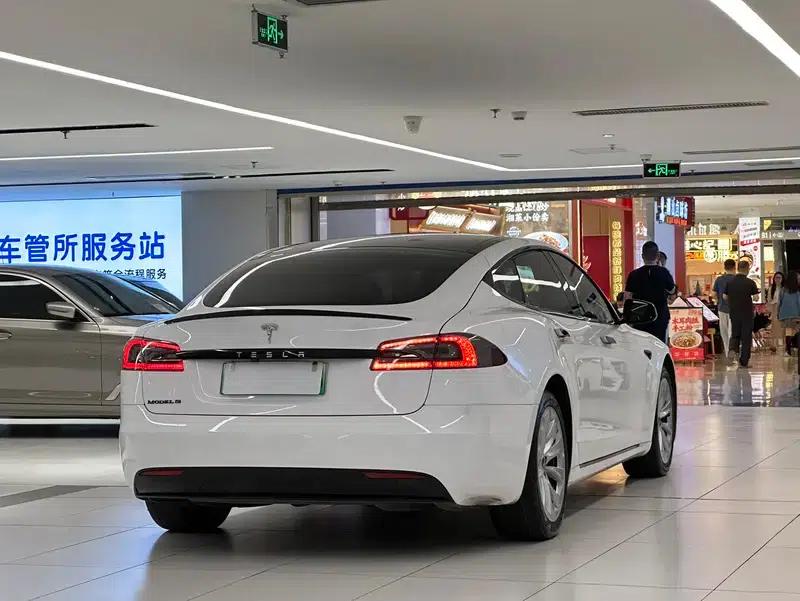 Model S 2016 60 — миниатюра 4