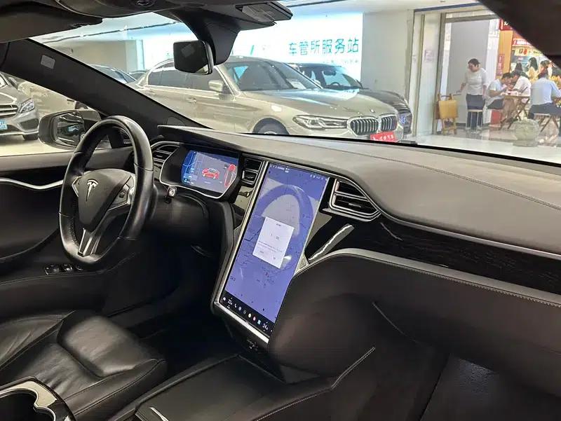 Model S 2016 60 — миниатюра 8