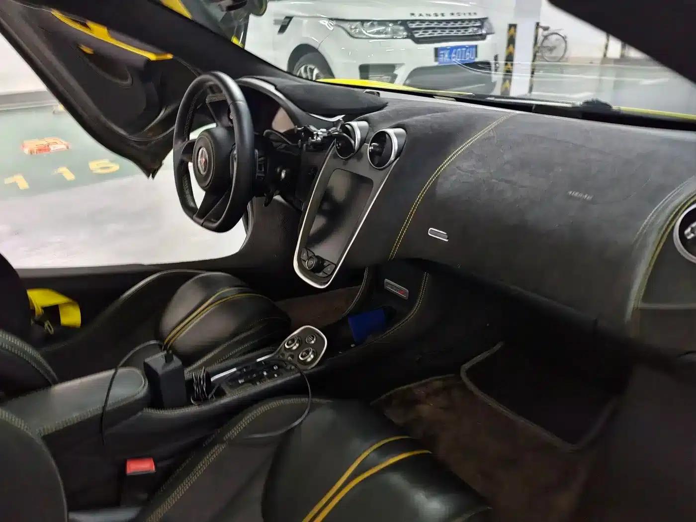 McLaren 570 2019 Model 570S 3.8T Spider — миниатюра 7