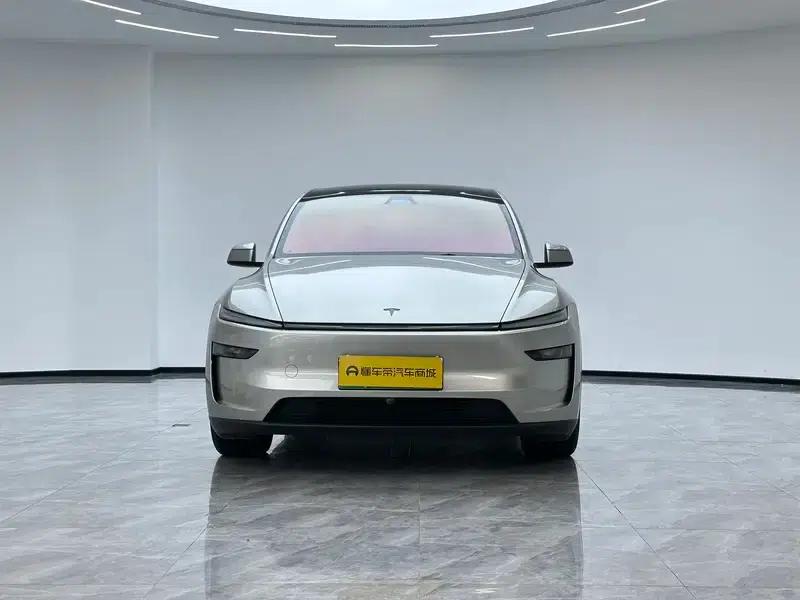Model Y L 2026 Standard Edition — миниатюра 2