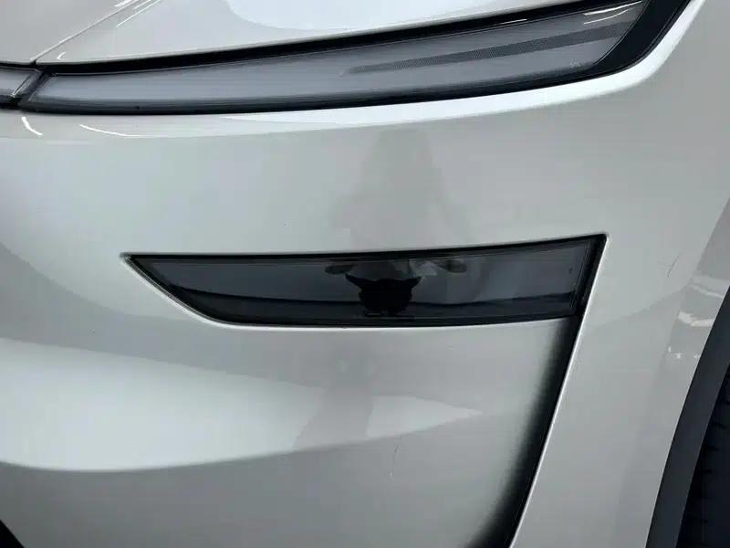 Model Y L 2026 Standard Edition — миниатюра 12