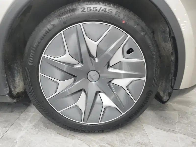 Model Y L 2026 Standard Edition — миниатюра 22