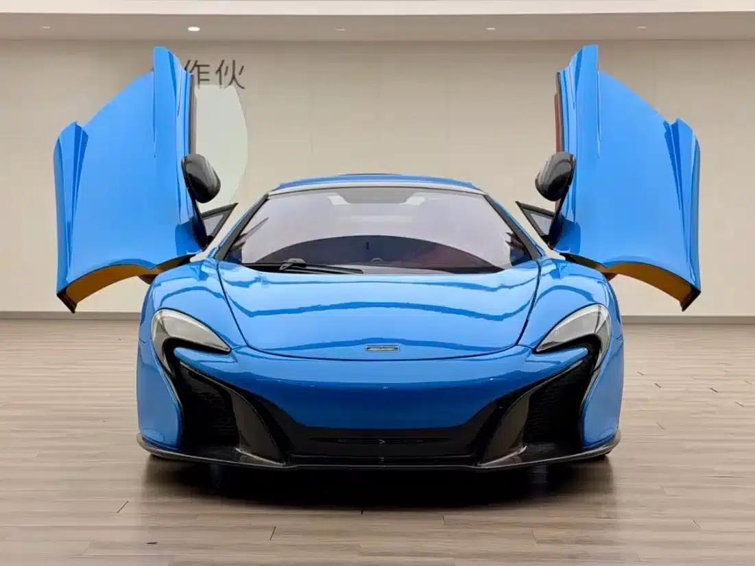 McLaren 12C 2013 3.8T SPIDER 50th Anniversary Edition — миниатюра 2