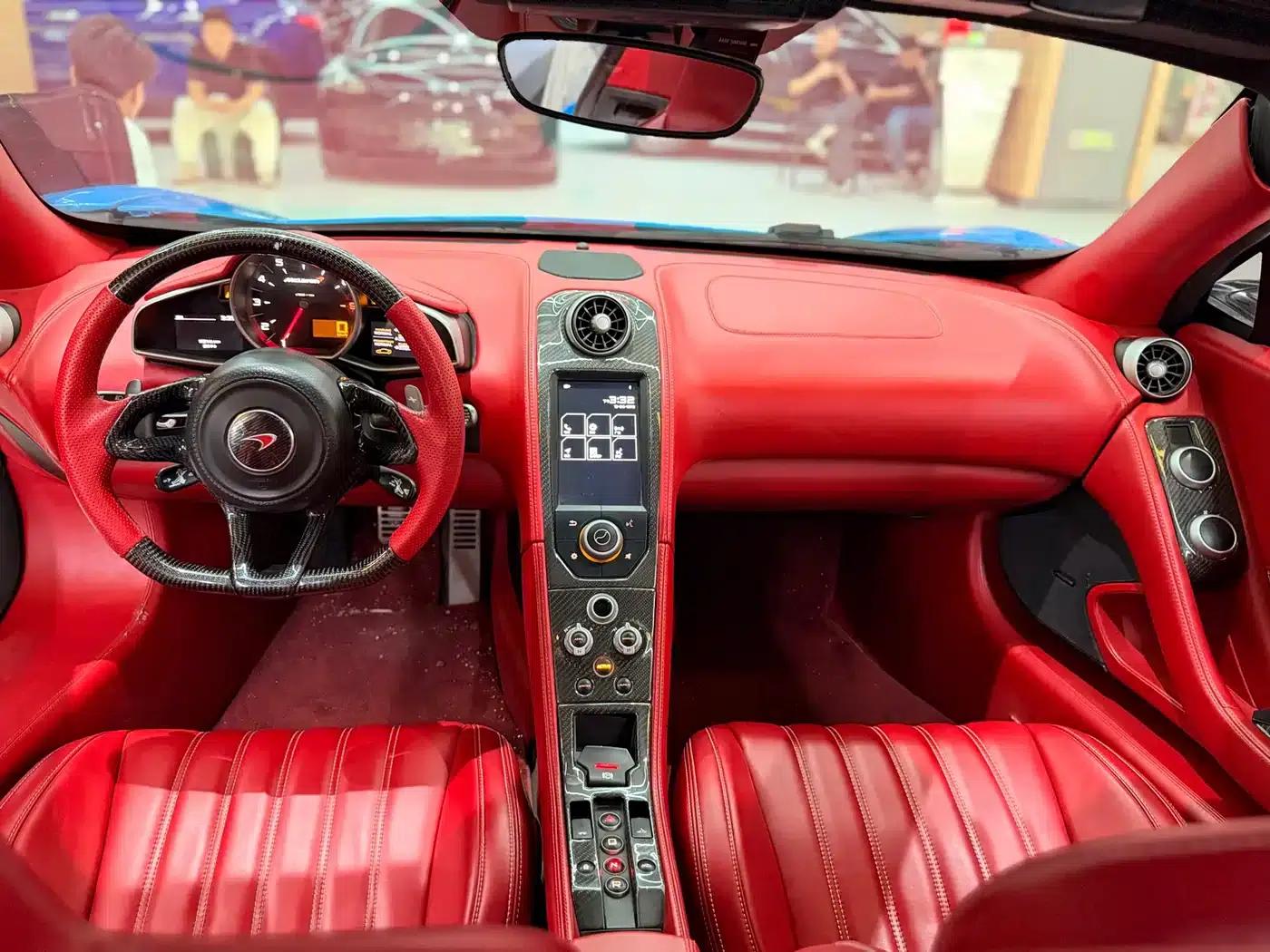 McLaren 12C 2013 3.8T SPIDER 50th Anniversary Edition — миниатюра 14