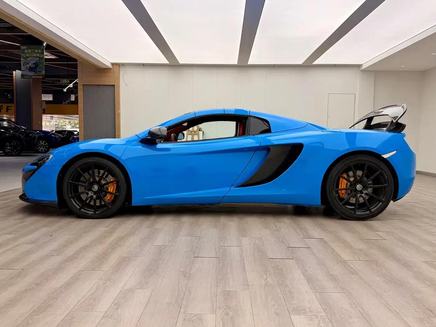 McLaren 12C 2013 3.8T SPIDER 50th Anniversary Edition — миниатюра 3