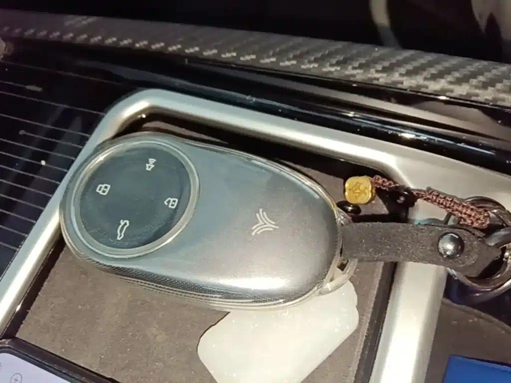 Nezha GT 2023 580 AWD — миниатюра 9