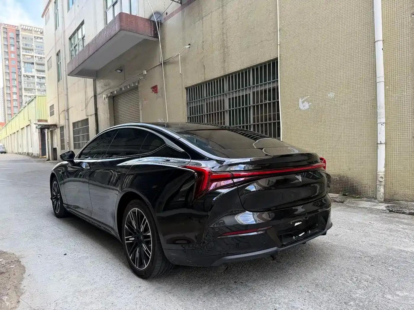 Nezha S 2024 Pure Electric 520km Rear-Wheel Drive Premium Edition — миниатюра 7
