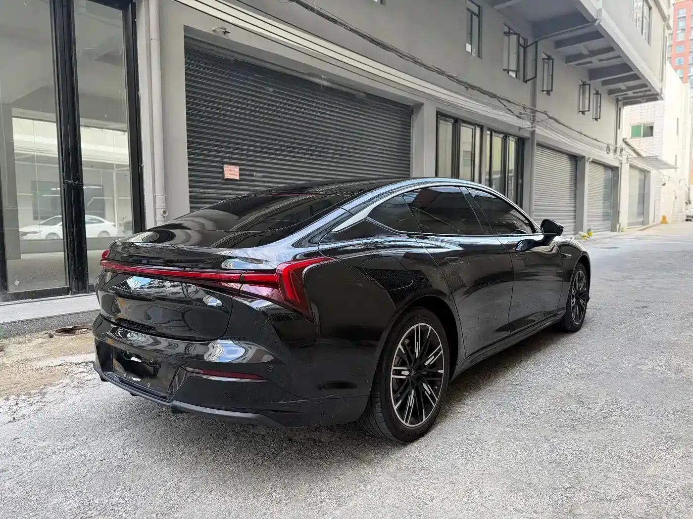 Nezha S 2024 Pure Electric 520km Rear-Wheel Drive Premium Edition — миниатюра 10