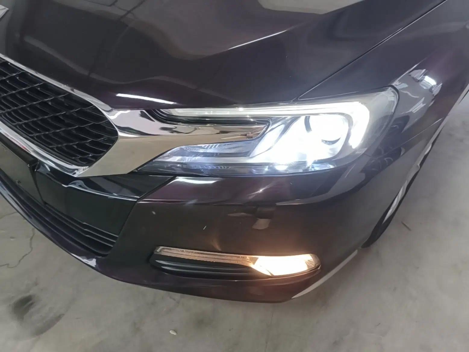 DS 5LS 2014 1.8L automatic Comfort version VTi140 — миниатюра 8