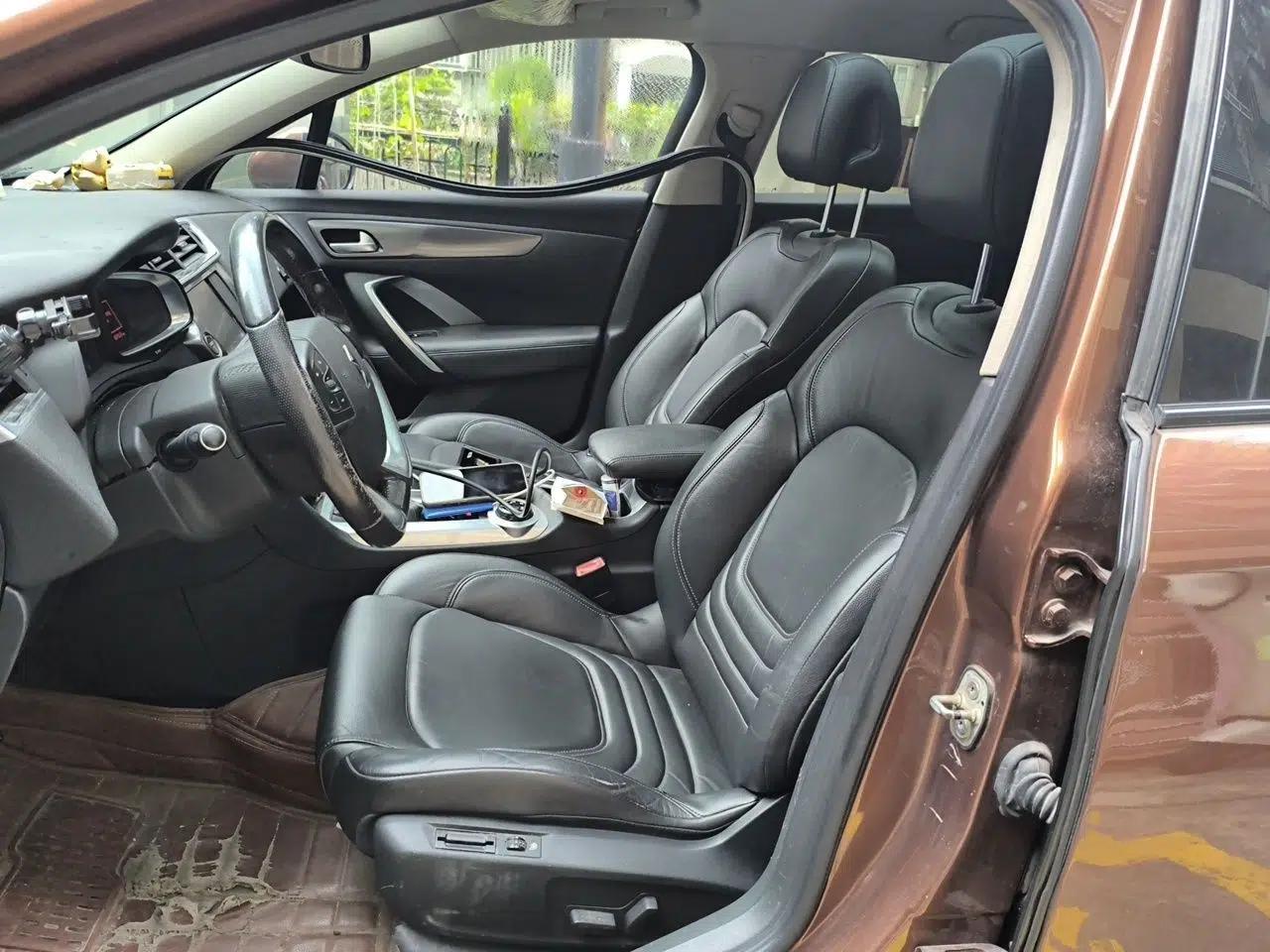 DS 6 2014 1.6T Luxury Edition THP160 — миниатюра 15