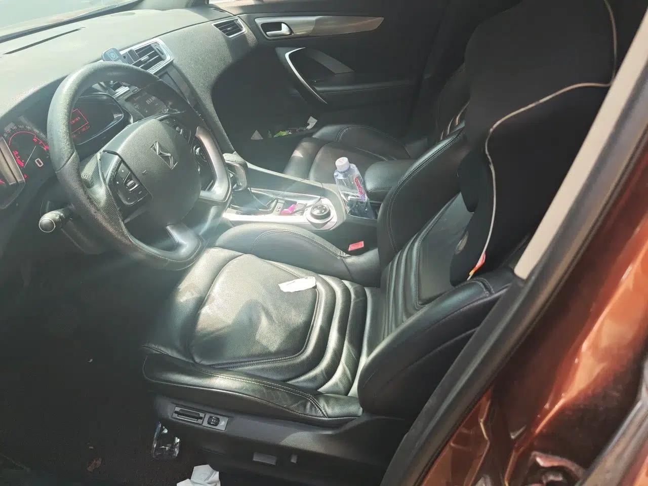 DS 6 2014 1.6T Luxury Edition THP160 — миниатюра 16