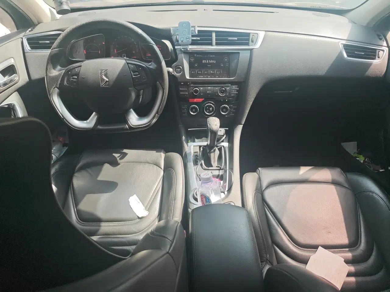 DS 6 2014 1.6T Luxury Edition THP160 — миниатюра 9
