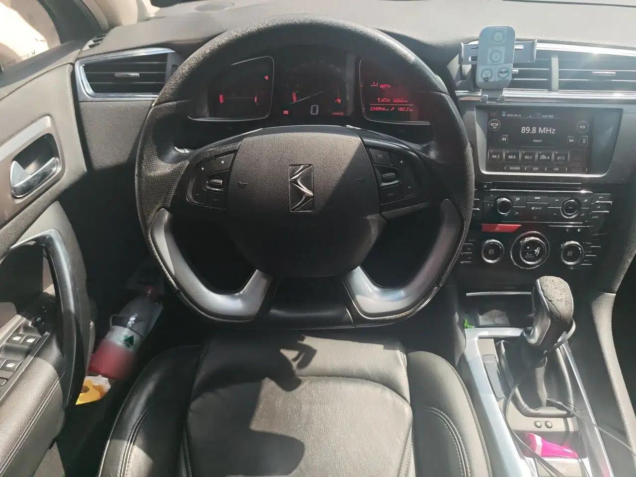 DS 6 2014 1.6T Luxury Edition THP160 — миниатюра 10