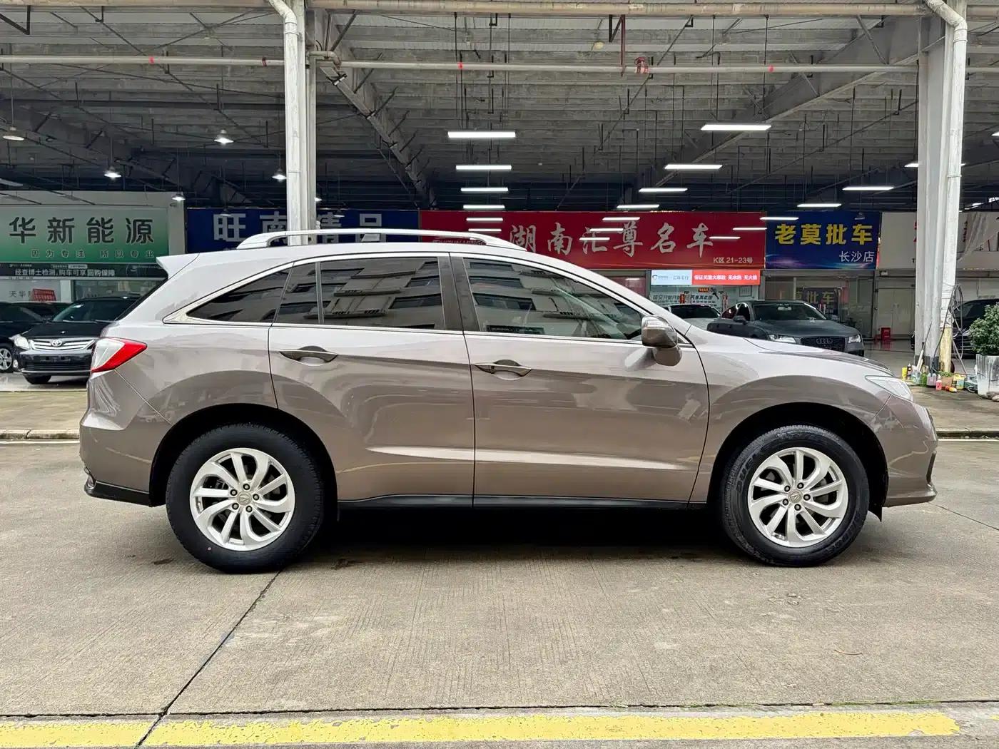 Acura RDX Imported 2016 3.0L 2WD Elite Edition — миниатюра 14