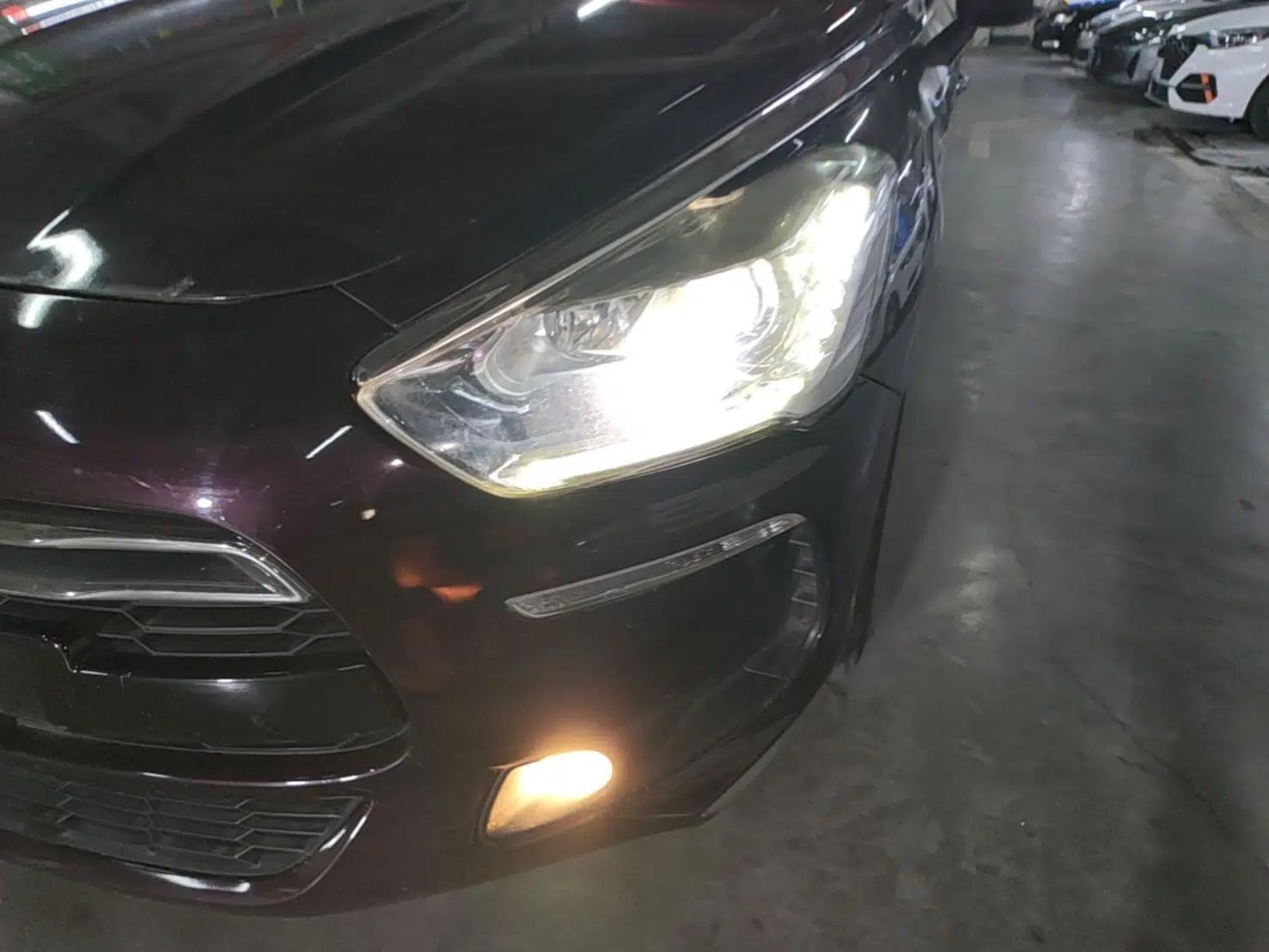 DS 5 2014 1.6T Luxury Edition THP160 — миниатюра 8