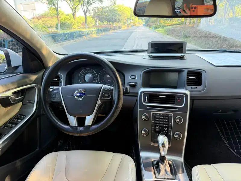 2013 Volvo V60 T5 Smart Edition — миниатюра 15
