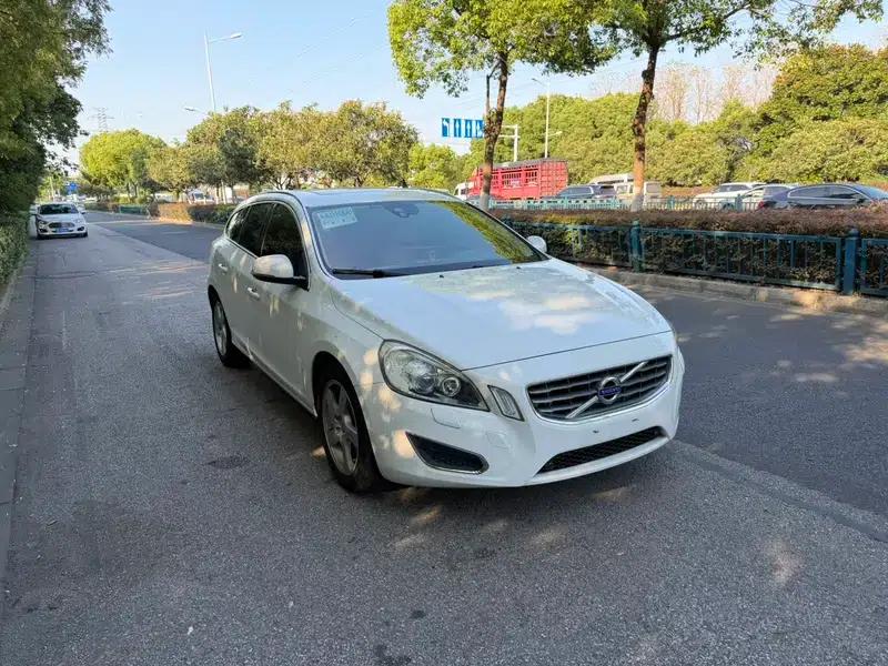2013 Volvo V60 T5 Smart Edition — миниатюра 3