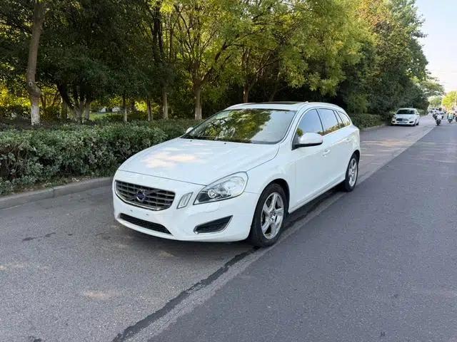 2013 Volvo V60 T5 Smart Edition