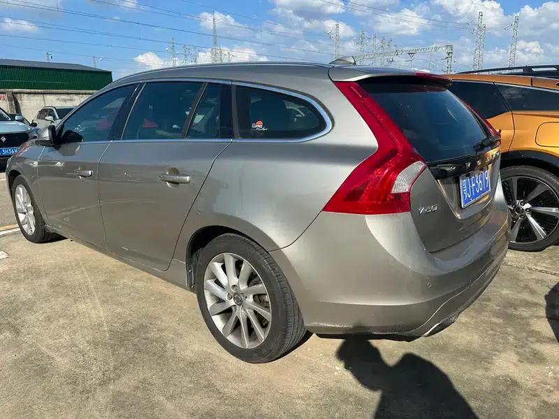 2014 Volvo V60 Facelift T5 Smart Edition — миниатюра 4
