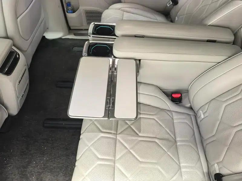 Volvo EM90 2025 Ultra 6-seater — миниатюра 22