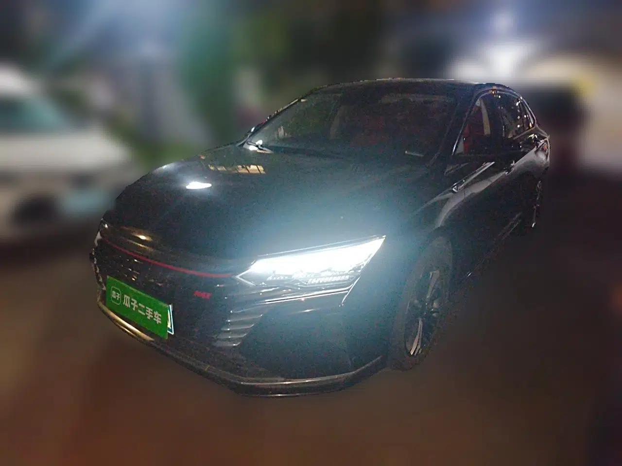 Dongfeng Aeolus Yixuan MAX 2021 1.5T Ultra-Stylish Trendsetter Edition — миниатюра 1