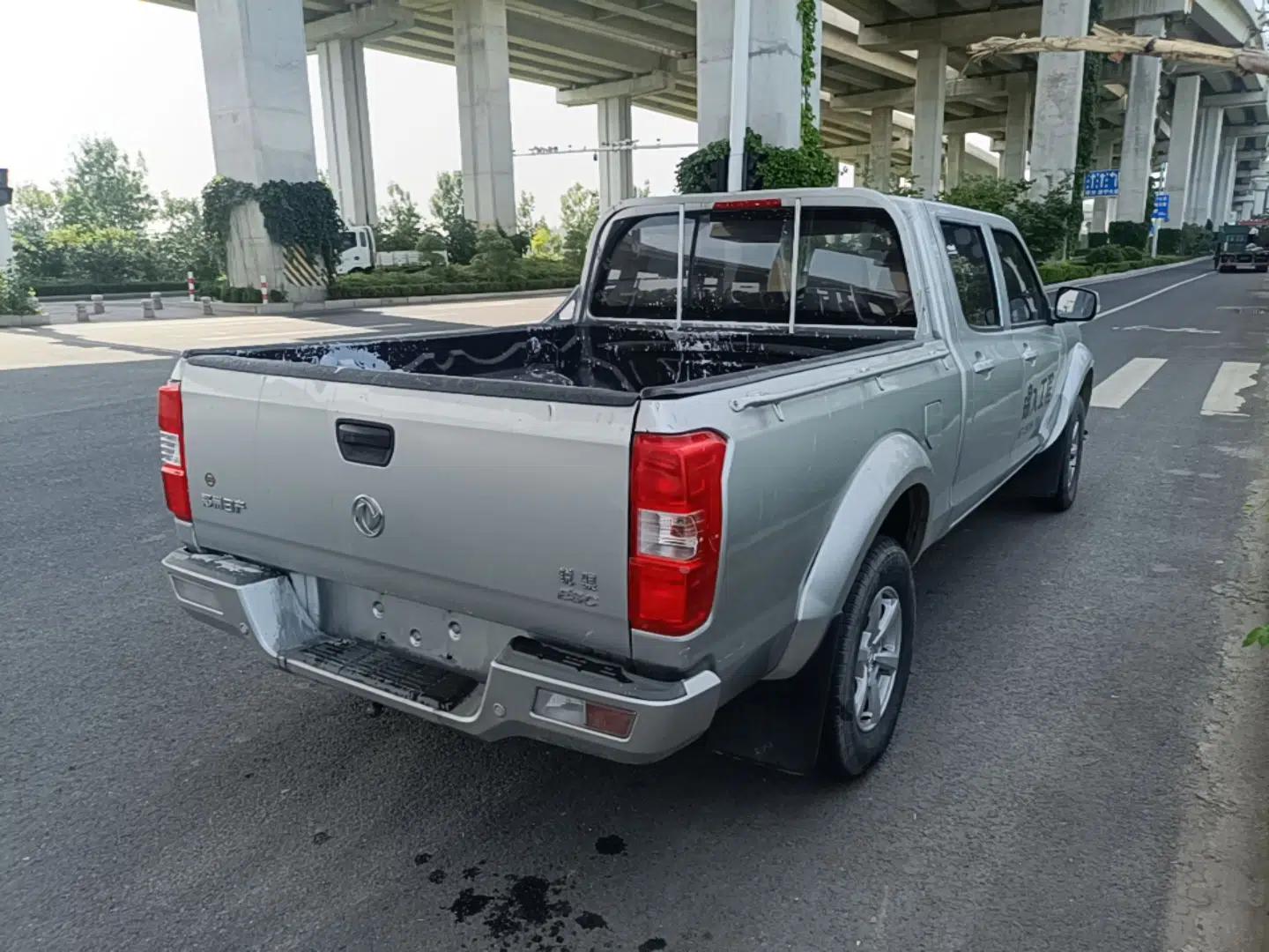 Dongfeng Ruichi 2023 2.4T Diesel Two-Wheel Drive Business Edition Long Cargo Bed YCY24165-61 — миниатюра 6