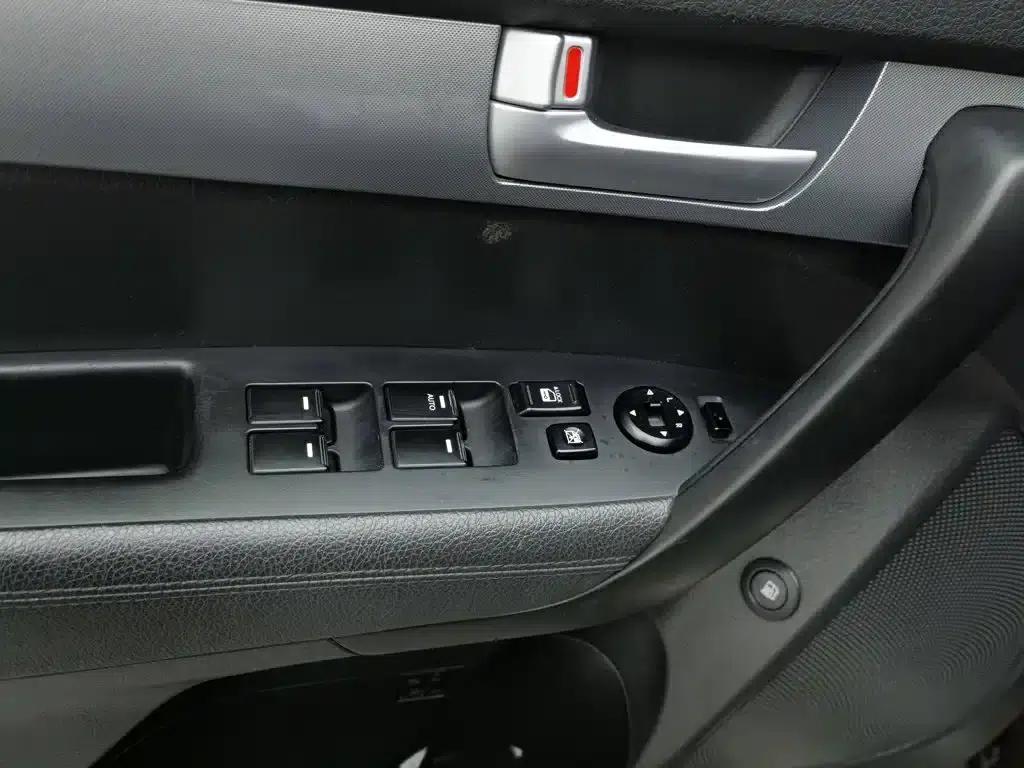 2013 Sorento 2.4L 7-seater Petrol Supreme Edition (China IV Emission Standard) — миниатюра 9