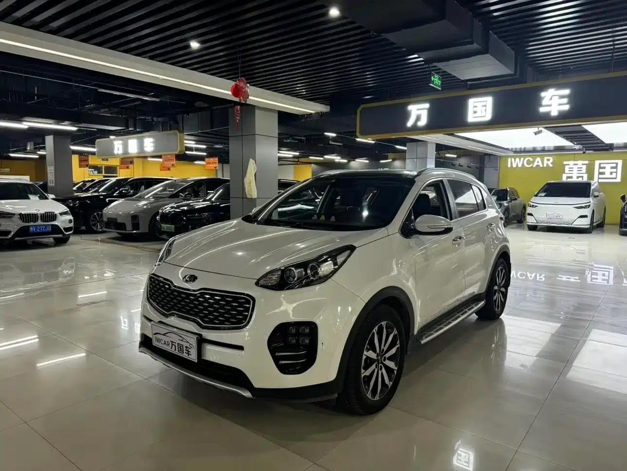 Kia KX5 2017 1.6T Automatic 2WD 15th Anniversary Special Edition DLX — миниатюра 1