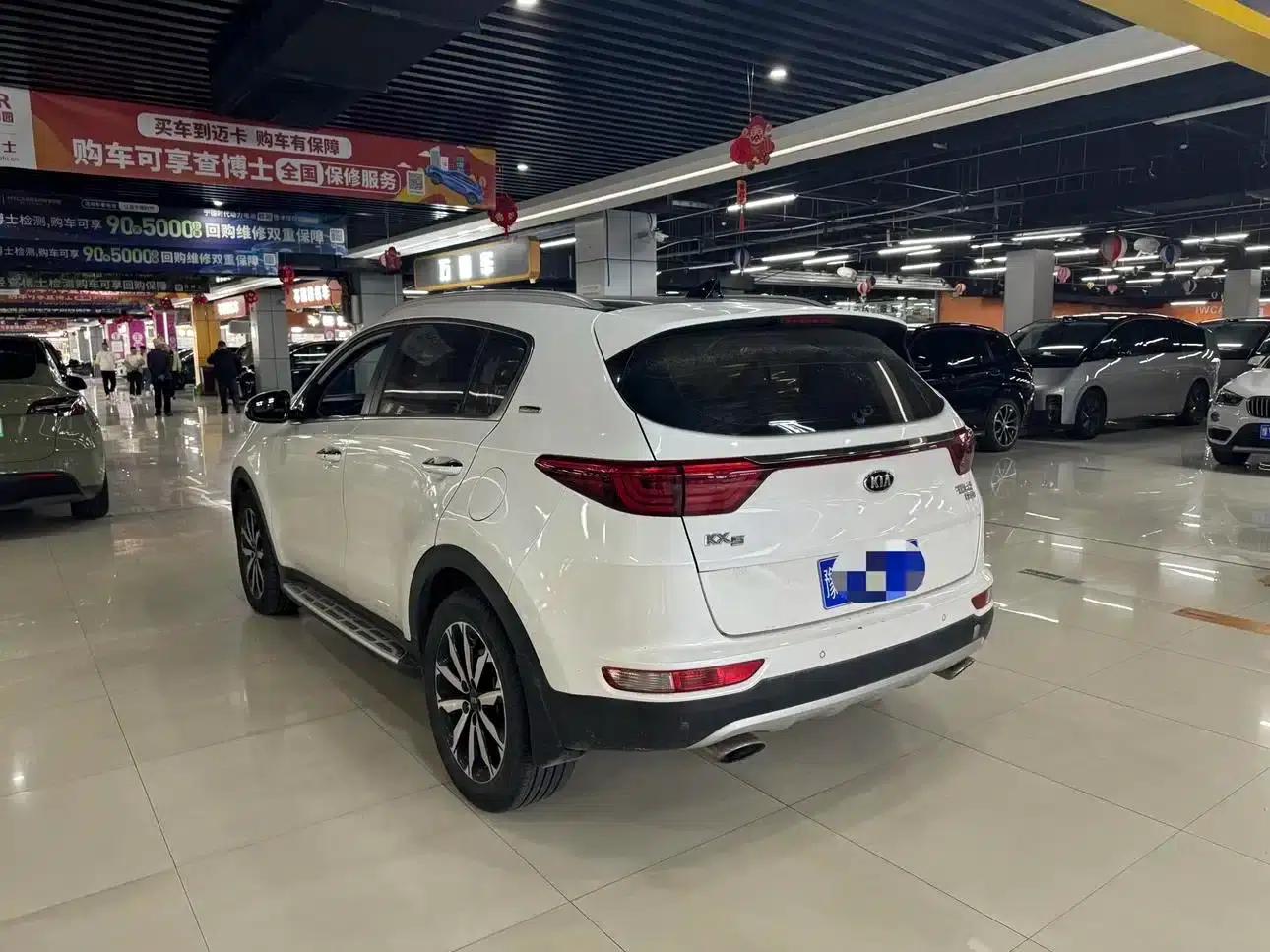 Kia KX5 2017 1.6T Automatic 2WD 15th Anniversary Special Edition DLX — миниатюра 4