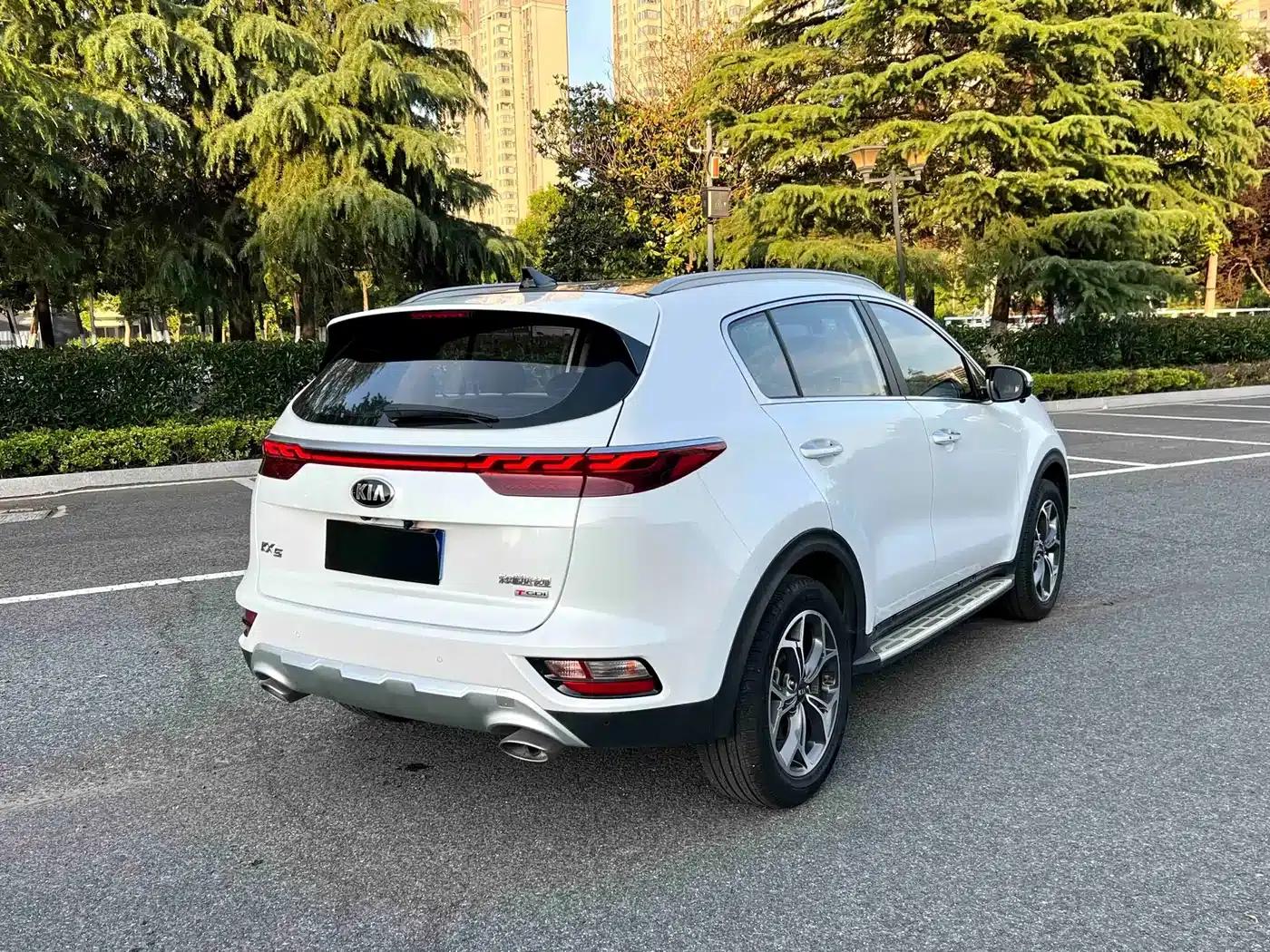 Kia KX5 2021 1.6T Automatic 2WD Luxury Edition — миниатюра 3