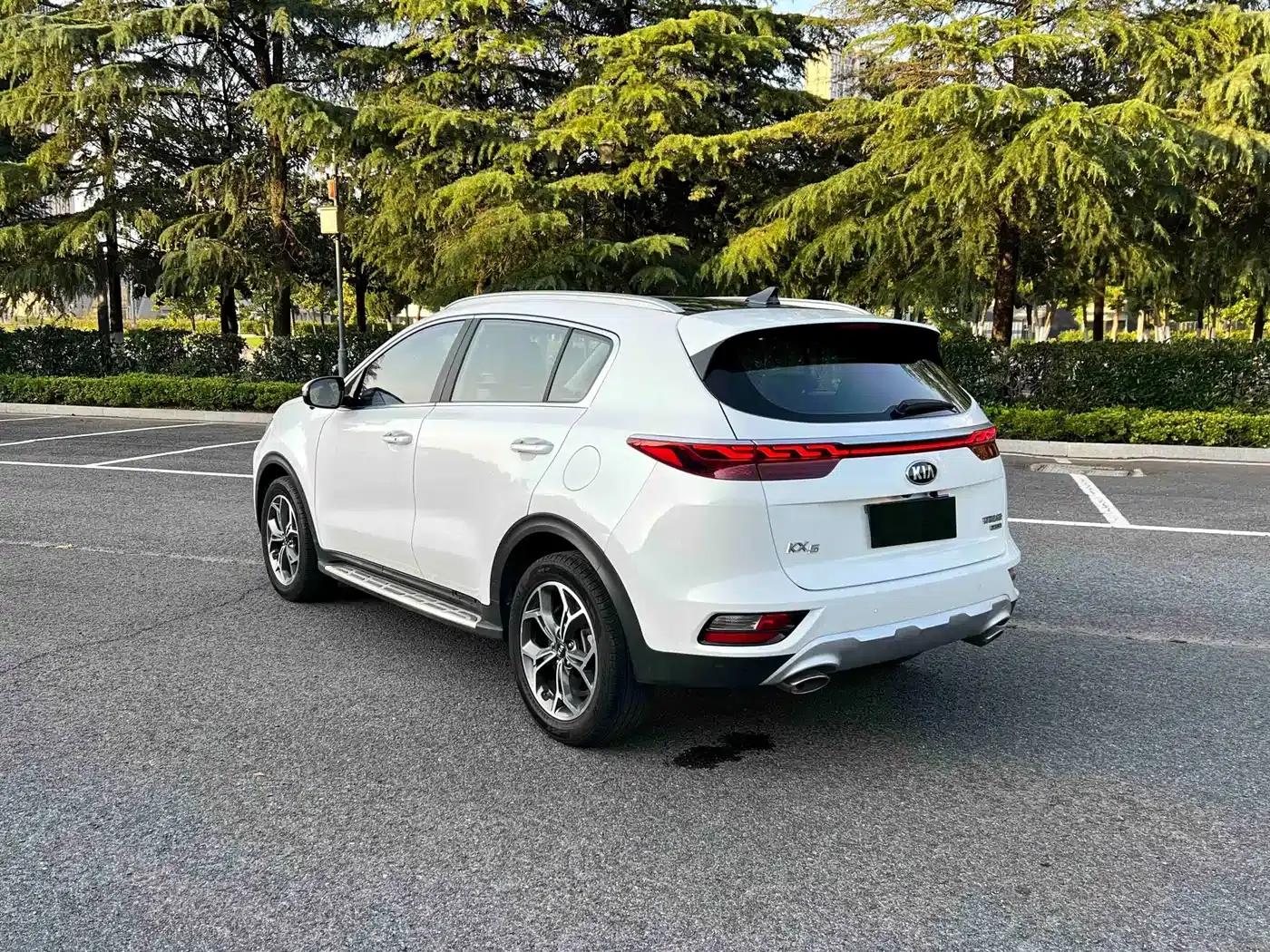Kia KX5 2021 1.6T Automatic 2WD Luxury Edition — миниатюра 4