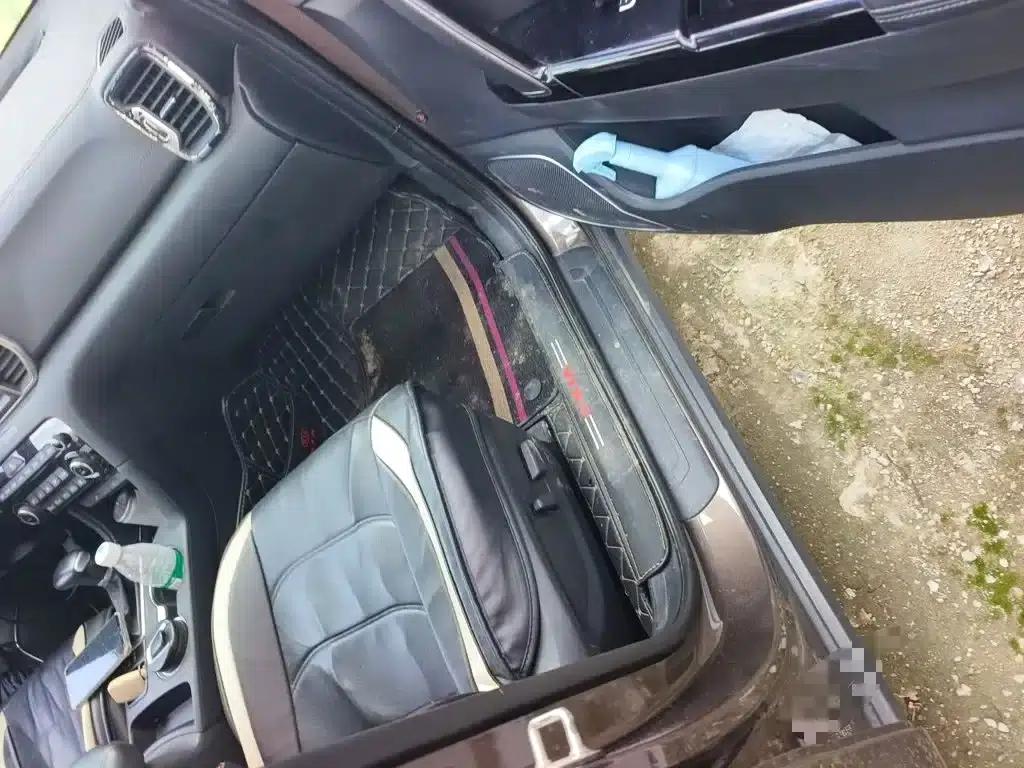 Kia KX5 2016 1.6T Automatic 2WD DLX — миниатюра 20