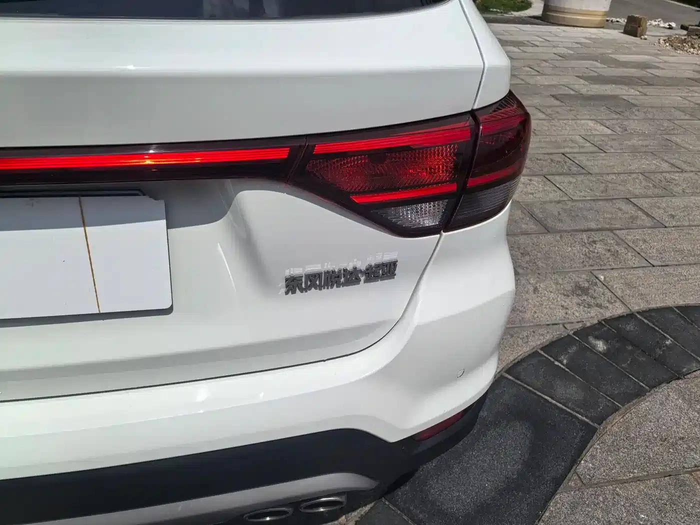 KX CROSS 2018 1.6L Automatic Sunroof Edition — миниатюра 28