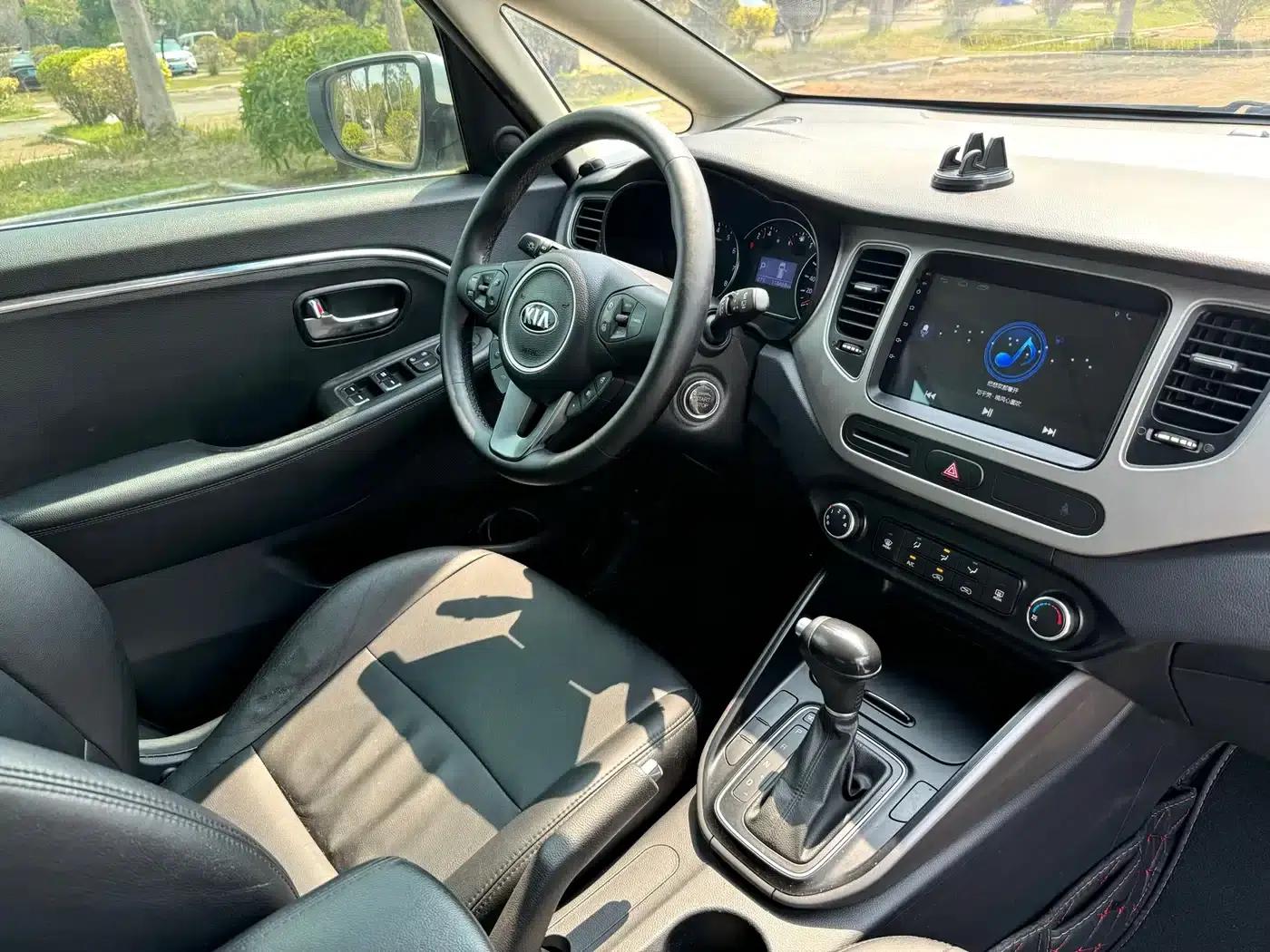 Carens 2013 2.0L 5-seater Automatic Comfort Edition (National V Emission Standard) — миниатюра 4