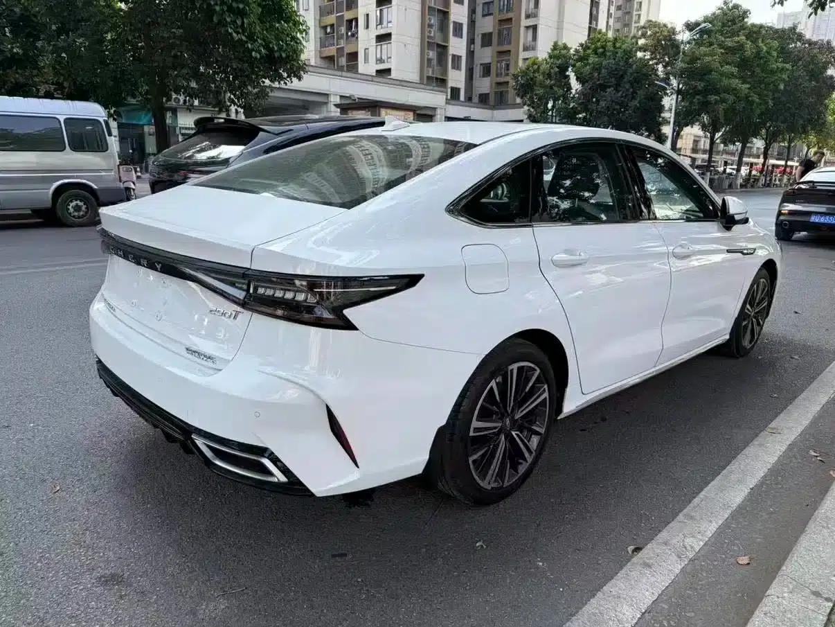 Chery Arrizo 8 2022 1.6T DCT (Standard) — миниатюра 14