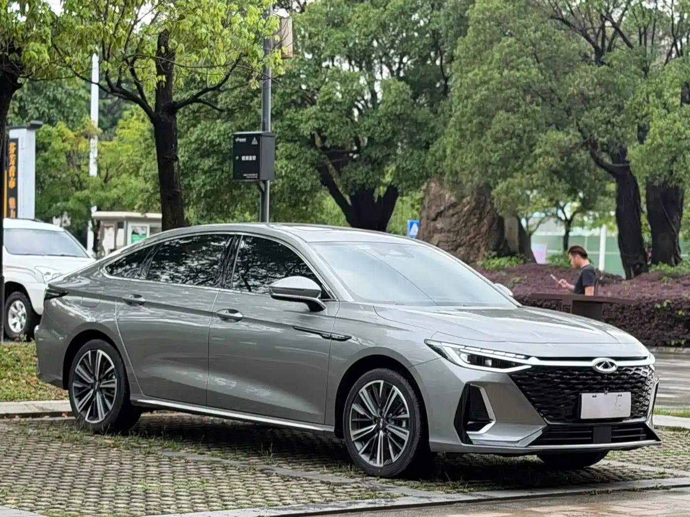 Chery Arrizo 8 2024 1.6T DCT — миниатюра 3