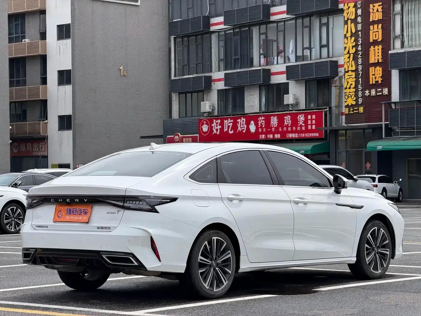 Chery Arrizo 8 2023 1.6T DCT Elegance — миниатюра 6