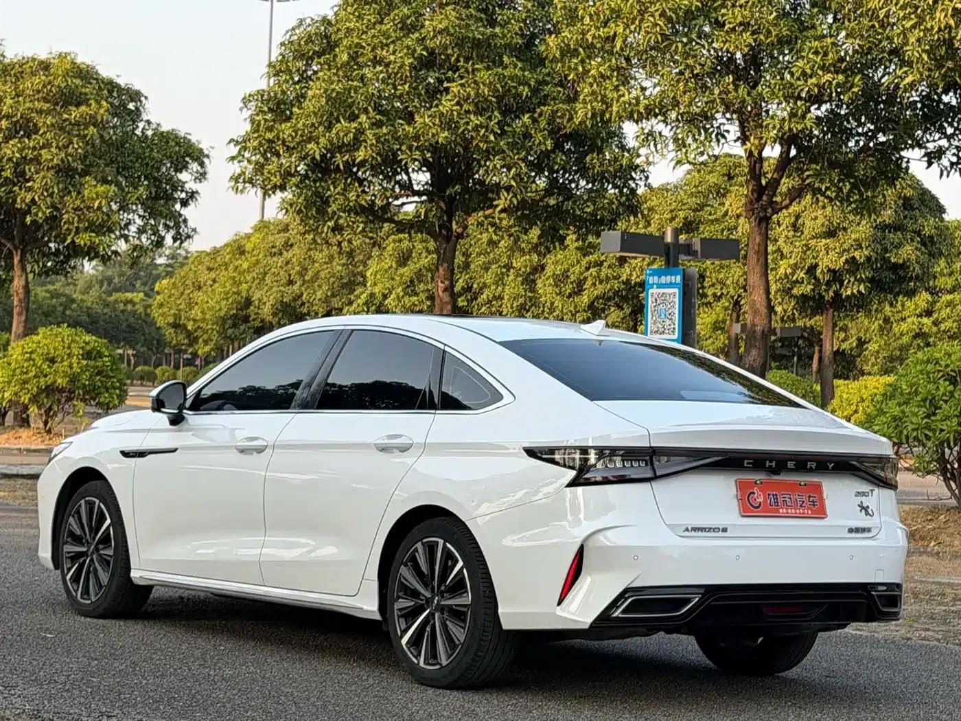 Chery Arrizo 8 2022 1.6T DCT Premium — миниатюра 8
