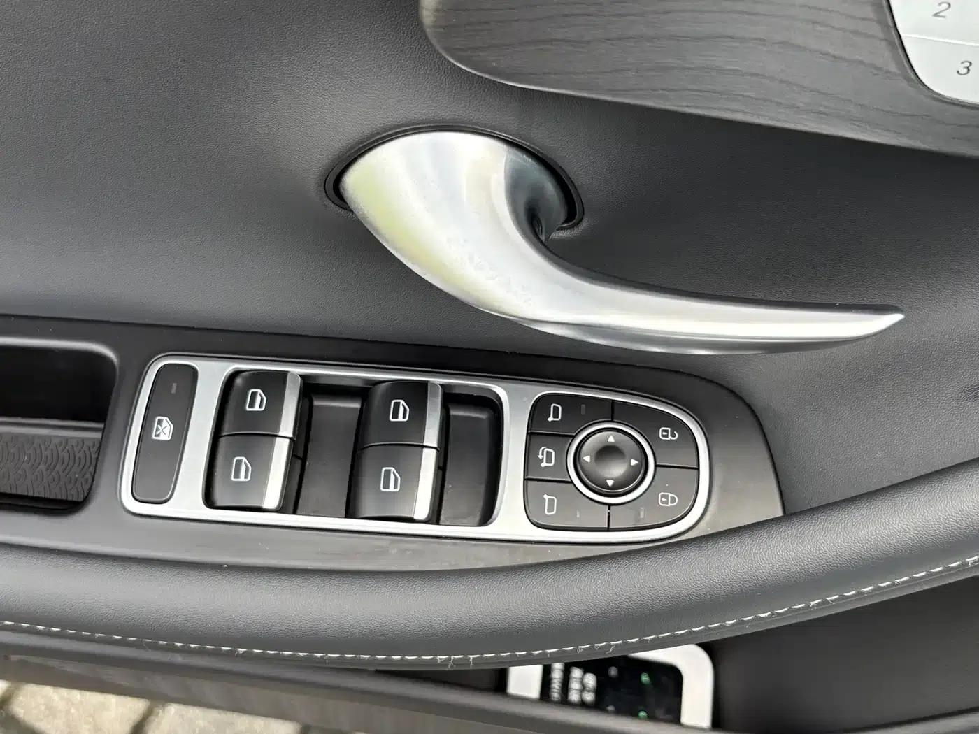 Chery Arrizo 8 2022 1.6T DCT Elegance — миниатюра 17