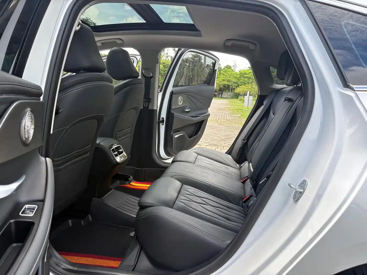 Chery Arrizo 8 2022 1.6T DCT Elegance — миниатюра 6